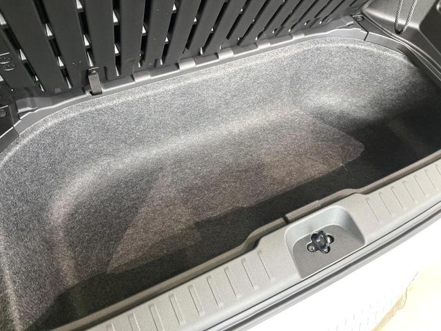 セレナ ｅ－パワー　ハイウェイスターＶ　登録済未使用車　エマージェンシーブレーキ　純正１２型ナビ　プロパイロット　全周囲カメラ　デジタルインナーミラー　リアオートエアコン　ＥＴＣ　ＬＥＤヘッド　シートバックテーブル　純正１６インチアルミ（53枚目）