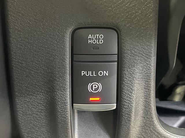 セレナ ｅ－パワー　ハイウェイスターＶ　登録済未使用車　エマージェンシーブレーキ　純正１２型ナビ　プロパイロット　全周囲カメラ　デジタルインナーミラー　リアオートエアコン　ＥＴＣ　ＬＥＤヘッド　シートバックテーブル　純正１６インチアルミ（64枚目）