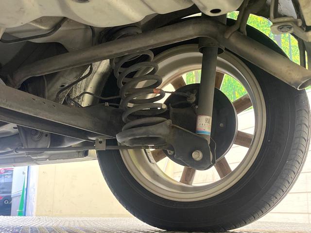 タント Gスペシャル 電動スライドドア SDナビ バックカメラ 地デジ 禁煙車 スマートキー アイドリングストップ オートエアコン 純正14インチアルミ ヘッドライトレベライザー CD DVD再生(32枚目)