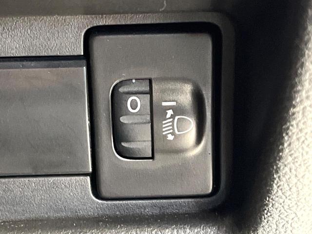 スペーシア ハイブリッドＧ　ＳＤナビ　バックカメラ　セーフティサポート　禁煙車　ＥＴＣ　ＬＥＤヘッド　オートライト　オートエアコン　スマートキー　アイドリングストップ　Ｂｌｕｅｔｏｏｔｈ再生　電動格納ミラー　車線逸脱警報（32枚目）