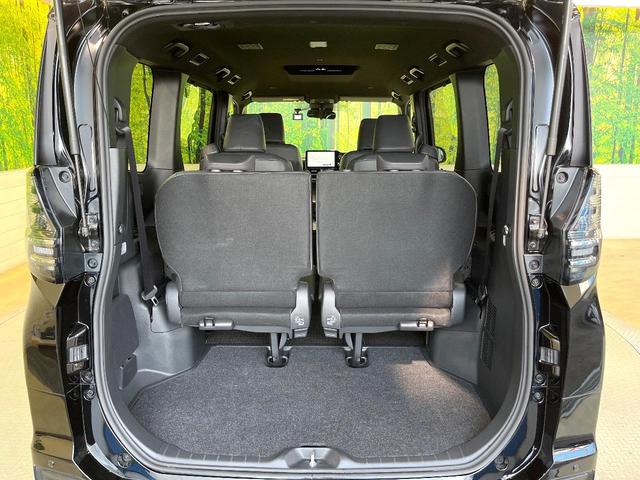 ヴォクシー ハイブリッドS-Z セーフティセンス 純正10.5型ナビ 全周囲カメラ フルセグ レーダークルーズ ブラインドスポットモニター 両側電動ドア リアオートエアコン シートヒーター LEDヘッド&フォグ AC100V電源(50枚目)