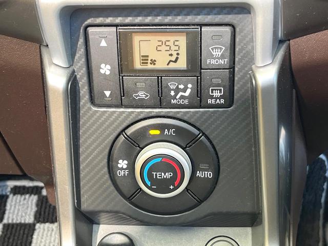 コペン セロ 純正ナビ バックカメラ 禁煙車 LEDヘッド オートエアコン シートヒーター スマートキー ETC ドラレコ Bluetooth再生 純正16インチアルミ アイドリングストップ フルセグ 横滑り防止(6枚目)