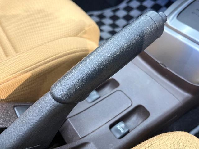 コペン セロ 純正ナビ バックカメラ 禁煙車 LEDヘッド オートエアコン シートヒーター スマートキー ETC ドラレコ Bluetooth再生 純正16インチアルミ アイドリングストップ フルセグ 横滑り防止(22枚目)