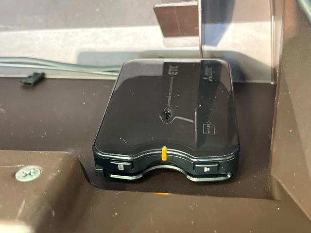 コペン セロ 純正ナビ バックカメラ 禁煙車 LEDヘッド オートエアコン シートヒーター スマートキー ETC ドラレコ Bluetooth再生 純正16インチアルミ アイドリングストップ フルセグ 横滑り防止(29枚目)