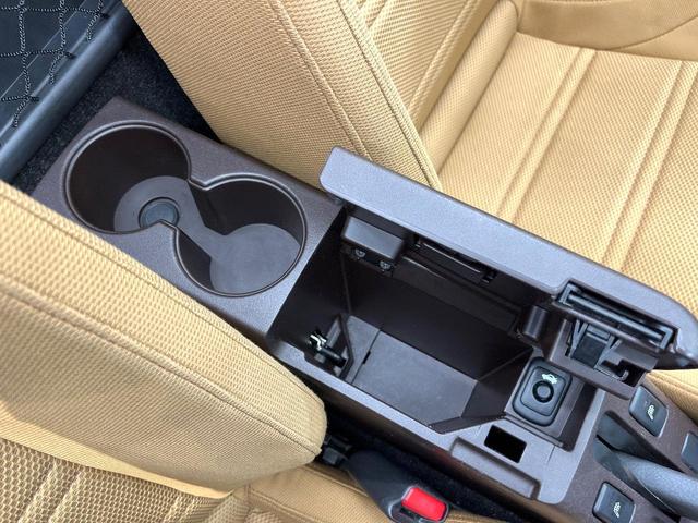 コペン セロ 純正ナビ バックカメラ 禁煙車 LEDヘッド オートエアコン シートヒーター スマートキー ETC ドラレコ Bluetooth再生 純正16インチアルミ アイドリングストップ フルセグ 横滑り防止(39枚目)