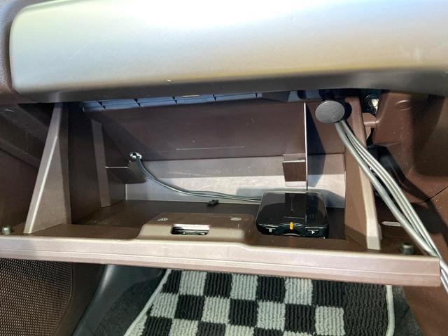 コペン セロ 純正ナビ バックカメラ 禁煙車 LEDヘッド オートエアコン シートヒーター スマートキー ETC ドラレコ Bluetooth再生 純正16インチアルミ アイドリングストップ フルセグ 横滑り防止(40枚目)