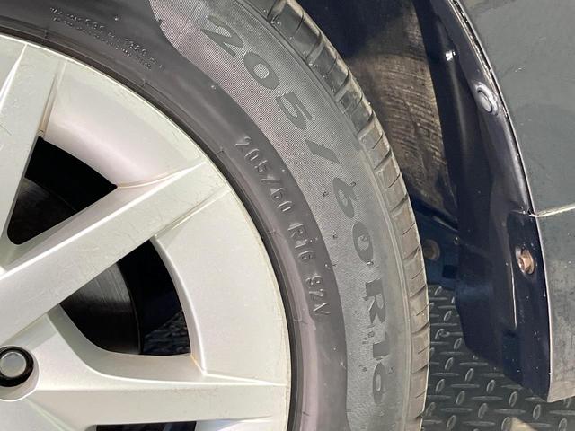 プリウスアルファ S 純正ナビ 禁煙車 ETC オートライト オートエアコン スマートキー ステアリングスイッチ フォグランプ Bluetooth再生 フルセグTV 電動格納ミラー アームレスト ドアバイザー(61枚目)