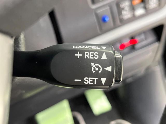 ヴォクシー ハイブリッドZS 煌 後席モニター BIG-X11インチナビ バックカメラ トヨタセーフティセンス クルーズコントロール 両側電動ドア シートヒーター ETC LEDヘッド オートライト オートエアコン スマートキー(33枚目)