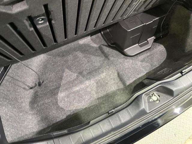 ヴォクシー ハイブリッドZS 煌 後席モニター BIG-X11インチナビ バックカメラ トヨタセーフティセンス クルーズコントロール 両側電動ドア シートヒーター ETC LEDヘッド オートライト オートエアコン スマートキー(54枚目)