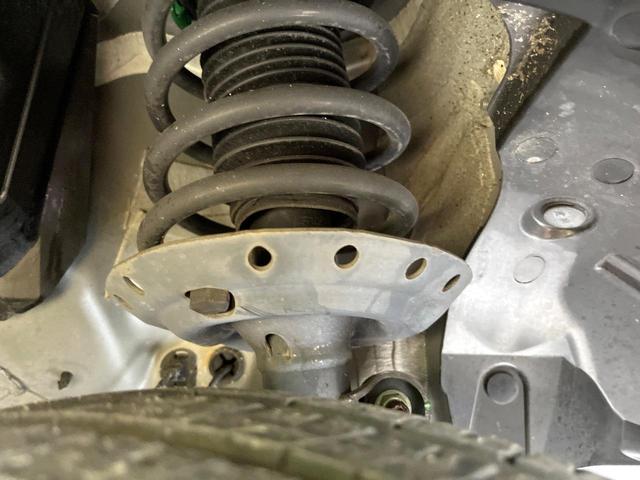 フィットハイブリッド Lパッケージ 純正ナビ バックカメラ 禁煙車 衝突軽減装置 クルーズコントロール LEDヘッド オートライト スマートキー 電動格納ミラー オートエアコン ドラレコ 純正革巻きステアリング ドアバイザー(20枚目)