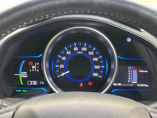 フィットハイブリッド Lパッケージ 純正ナビ バックカメラ 禁煙車 衝突軽減装置 クルーズコントロール LEDヘッド オートライト スマートキー 電動格納ミラー オートエアコン ドラレコ 純正革巻きステアリング ドアバイザー(22枚目)