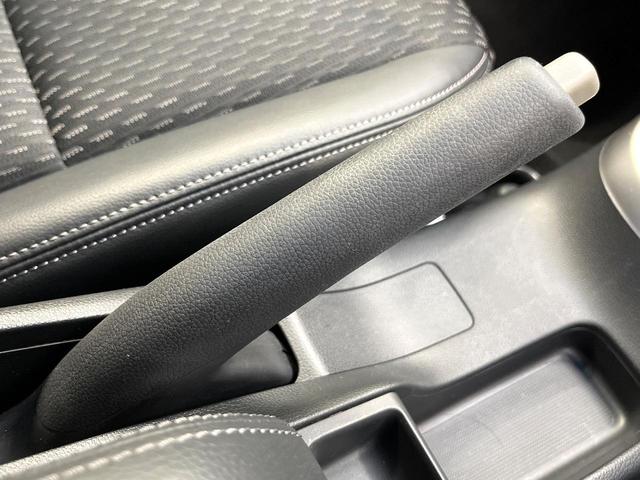 フィットハイブリッド Lパッケージ 純正ナビ バックカメラ 禁煙車 衝突軽減装置 クルーズコントロール LEDヘッド オートライト スマートキー 電動格納ミラー オートエアコン ドラレコ 純正革巻きステアリング ドアバイザー(23枚目)