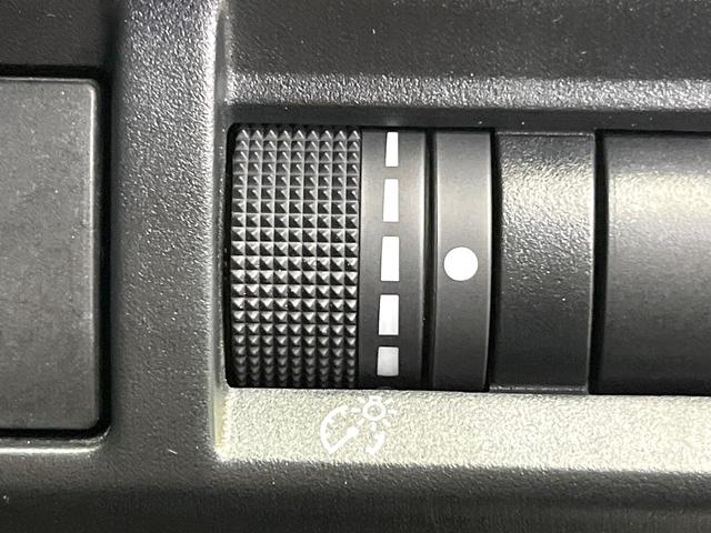 インプレッサスポーツ ２．０ｉ－Ｓアイサイト　アイサイト　アダプティブクルーズ　純正８型ナビ　バックカメラ　フルセグ　ブラインドスポットモニター　メモター付パワーシート　純正１８インチアルミ　ＬＥＤヘッド　オートハイビーム　オートエアコン　ＥＴＣ（52枚目）