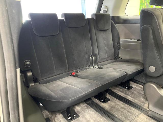 ３列目シートはもちろん状態良好☆大人でもゆったりと座って頂けますので、大人数でのお出かけもラクラクです♪ご家族で、気の知れた仲間で、ドライブに行くのが楽しみですね♪