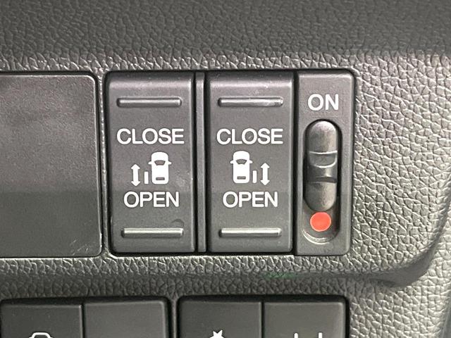 フリードハイブリッド ハイブリッド・クロスターホンダセンシング 両側電動ドア SDナビ バックカメラ 衝突被害軽減システム レーダークルーズ ハーフレザーシート スマートキー LEDヘッド ビルトインETC 車線逸脱警報 オートライト デュアルエアコン(6枚目)