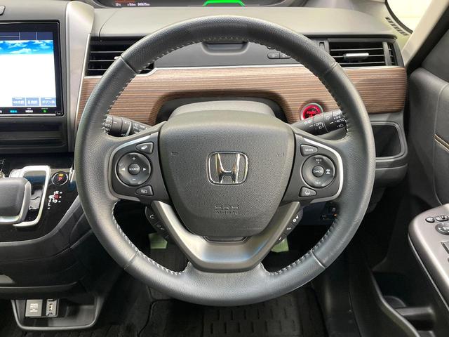 フリードハイブリッド ハイブリッド・クロスターホンダセンシング 両側電動ドア SDナビ バックカメラ 衝突被害軽減システム レーダークルーズ ハーフレザーシート スマートキー LEDヘッド ビルトインETC 車線逸脱警報 オートライト デュアルエアコン(48枚目)