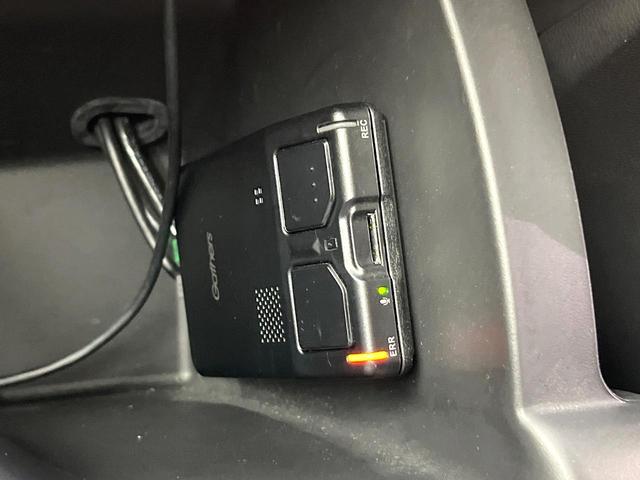 フリードハイブリッド ハイブリッド・クロスターホンダセンシング 両側電動ドア SDナビ バックカメラ 衝突被害軽減システム レーダークルーズ ハーフレザーシート スマートキー LEDヘッド ビルトインETC 車線逸脱警報 オートライト デュアルエアコン(67枚目)