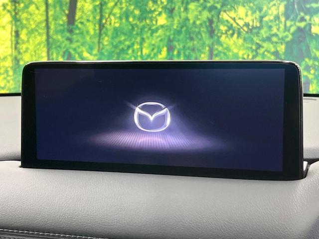 【１０．２５インチマツダコネクト】車内の雰囲気にマッチした大型ディスプレイ。スマホ接続でのナビ使用やＢｌｕｅｔｏｏｔｈ再生等、様々な機能が楽しめます。直感的なダイヤル操作が可能で、使い勝手も良好です。