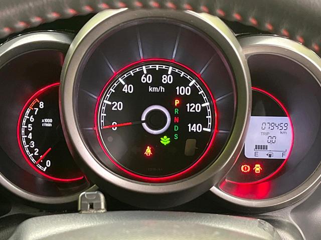 N-BOXカスタム 2トーンカラースタイル G・ターボLパッケージ フリップダウンモニター 純正8型ナビ 衝突軽減装置 禁煙車 バックカメラ 両側電動ドア オートエアコン オートライト ETC スマートキー ハーフレザー Bluetooth再生 電動格納ミラー(22枚目)