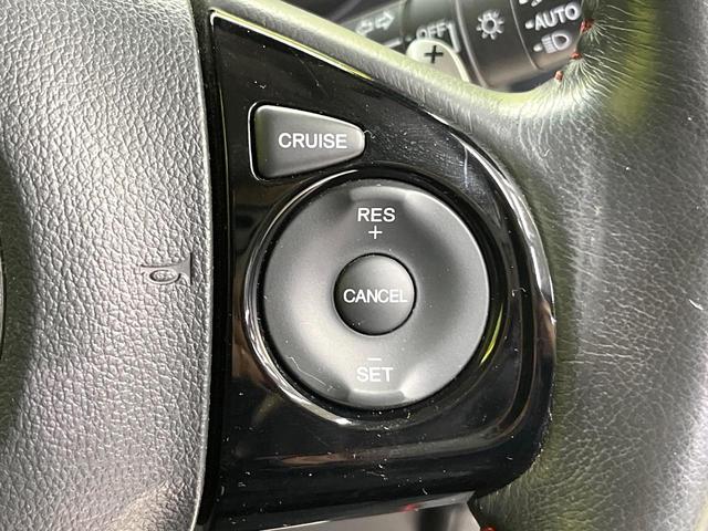 N-BOXカスタム 2トーンカラースタイル G・ターボLパッケージ フリップダウンモニター 純正8型ナビ 衝突軽減装置 禁煙車 バックカメラ 両側電動ドア オートエアコン オートライト ETC スマートキー ハーフレザー Bluetooth再生 電動格納ミラー(32枚目)