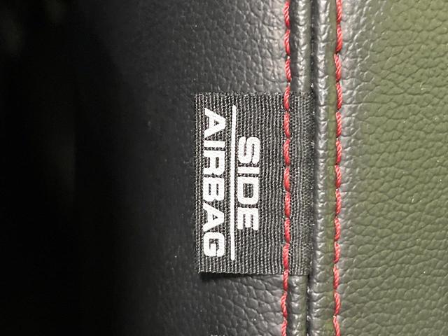 N-BOXカスタム 2トーンカラースタイル G・ターボLパッケージ フリップダウンモニター 純正8型ナビ 衝突軽減装置 禁煙車 バックカメラ 両側電動ドア オートエアコン オートライト ETC スマートキー ハーフレザー Bluetooth再生 電動格納ミラー(45枚目)