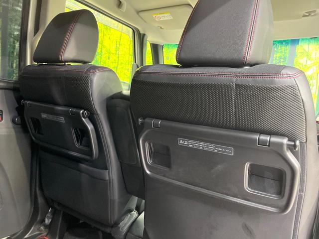 N-BOXカスタム 2トーンカラースタイル G・ターボLパッケージ フリップダウンモニター 純正8型ナビ 衝突軽減装置 禁煙車 バックカメラ 両側電動ドア オートエアコン オートライト ETC スマートキー ハーフレザー Bluetooth再生 電動格納ミラー(48枚目)