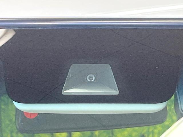 N-BOX L ホンダセンシング 純正8型ナビ バックカメラ フルセグ 電動スライドドア シートヒーター レーダークルーズ LEDヘッド 禁煙車 ロールサンシェード ドラレコ オートエアコン シートバックテーブル(3枚目)