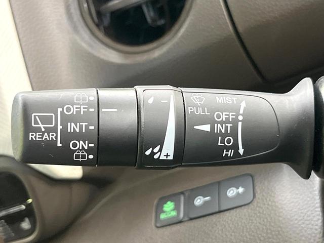 N-BOX L ホンダセンシング 純正8型ナビ バックカメラ フルセグ 電動スライドドア シートヒーター レーダークルーズ LEDヘッド 禁煙車 ロールサンシェード ドラレコ オートエアコン シートバックテーブル(43枚目)