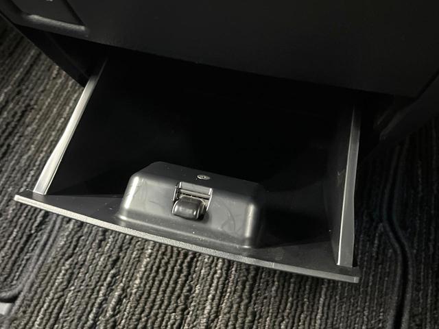 アルファード ２．５Ｓ　タイプゴールド　セーフティサポート　純正９型ナビ　バックカメラ　フルセグ　レーダークルーズ　両側電動ドア　電動リアゲート　リアオートエアコン　ＡＣ１００Ｖ電源　ＬＥＤヘッド＆フォグ　オートハイビーム　スマートキー（67枚目）