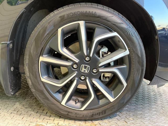 フィット ｅ：ＨＥＶホーム　ホンダセンシング　９型ホンダコネクトディスプレイ　バックカメラ　フルセグ　アダプティブクルーズ　純正１６インチアルミ　ステアリングスイッチ　ＬＥＤヘッド　オートハイビーム　オートエアコン　スマートキー（21枚目）