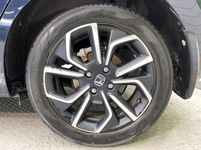 フィット ｅ：ＨＥＶホーム　ホンダセンシング　９型ホンダコネクトディスプレイ　バックカメラ　フルセグ　アダプティブクルーズ　純正１６インチアルミ　ステアリングスイッチ　ＬＥＤヘッド　オートハイビーム　オートエアコン　スマートキー（26枚目）