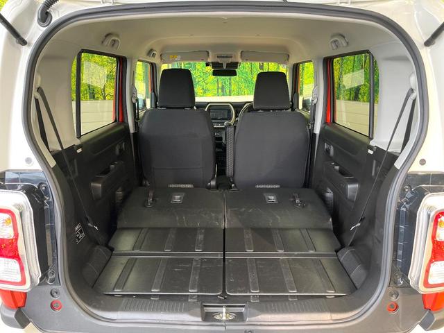 防水仕様のラゲッジは、アクティブな使用にぴったり。プールや海水浴をはじめ、キャンプやウィンタースポーツのシーンで濡れたり汚れた荷物を積み込んでも簡単にふき取ることができ、お手入れも楽々です♪