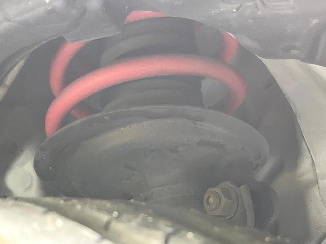 アクア Ｇ　Ｇ’ｓ　ＳＤナビ　バックカメラ　フルセグ　オートライト　オートエアコン　純正１７インチアルミ　スマートキー　電動格納ミラー　合皮スポーツシート　ＥＴＣ　Ｂｌｕｅｔｏｏｔｈ　盗難防止装置（65枚目）