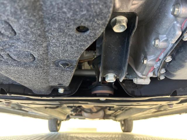 デリカミニ Ｇ　プレミアム　ｅ－アシスト　ＳＤナビ　全周囲カメラ　フルセグ　マイパイロット　デジタルインナーミラー　ハンズフリー機能付両側電動ドア　純正１５インチアルミ　ステアリングヒーター　ロールサンシェード　スマートキー（19枚目）