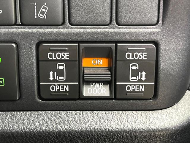 ヴォクシー ＺＳ　後期型　セーフティセンス　純正１０型ナビ　バックカメラ　両側電動ドア　７人乗り　ＬＥＤヘッド　禁煙車　ＥＴＣ　ドラレコ　純正１６インチアルミ　ロールサンシェード　スマートキー　シートバックテーブル（3枚目）