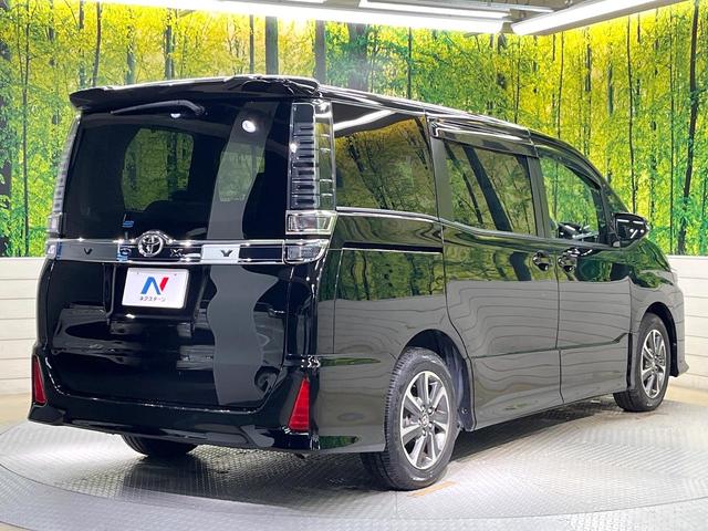 ヴォクシー ＺＳ　後期型　セーフティセンス　純正１０型ナビ　バックカメラ　両側電動ドア　７人乗り　ＬＥＤヘッド　禁煙車　ＥＴＣ　ドラレコ　純正１６インチアルミ　ロールサンシェード　スマートキー　シートバックテーブル（18枚目）