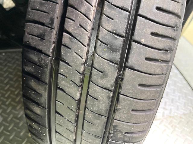 ヴォクシー ＺＳ　後期型　セーフティセンス　純正１０型ナビ　バックカメラ　両側電動ドア　７人乗り　ＬＥＤヘッド　禁煙車　ＥＴＣ　ドラレコ　純正１６インチアルミ　ロールサンシェード　スマートキー　シートバックテーブル（26枚目）