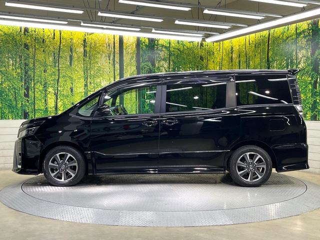 ヴォクシー ＺＳ　後期型　セーフティセンス　純正１０型ナビ　バックカメラ　両側電動ドア　７人乗り　ＬＥＤヘッド　禁煙車　ＥＴＣ　ドラレコ　純正１６インチアルミ　ロールサンシェード　スマートキー　シートバックテーブル（38枚目）