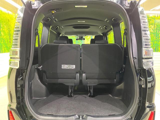 ヴォクシー ＺＳ　後期型　セーフティセンス　純正１０型ナビ　バックカメラ　両側電動ドア　７人乗り　ＬＥＤヘッド　禁煙車　ＥＴＣ　ドラレコ　純正１６インチアルミ　ロールサンシェード　スマートキー　シートバックテーブル（47枚目）