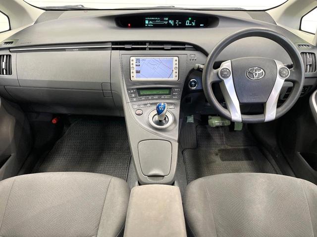 プリウス Ｓ　純正ナビ　バックカメラ　オートエアコン　純正１５インチアルミ　電動格納ミラー　スマートキー　ヘッドライトレベライザー　盗難防止装置　ＥＴＣ（2枚目）