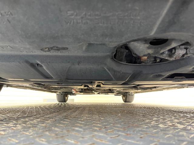 プリウス Ｓ　純正ナビ　バックカメラ　オートエアコン　純正１５インチアルミ　電動格納ミラー　スマートキー　ヘッドライトレベライザー　盗難防止装置　ＥＴＣ（19枚目）