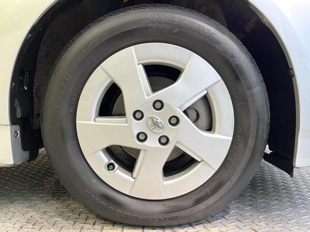 プリウス Ｓ　純正ナビ　バックカメラ　オートエアコン　純正１５インチアルミ　電動格納ミラー　スマートキー　ヘッドライトレベライザー　盗難防止装置　ＥＴＣ（28枚目）