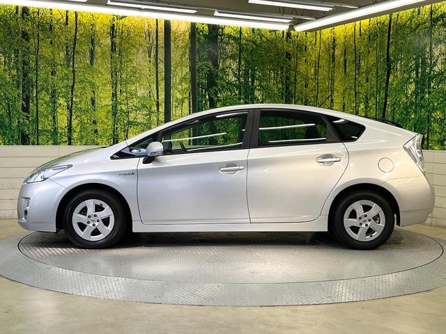 プリウス Ｓ　純正ナビ　バックカメラ　オートエアコン　純正１５インチアルミ　電動格納ミラー　スマートキー　ヘッドライトレベライザー　盗難防止装置　ＥＴＣ（37枚目）