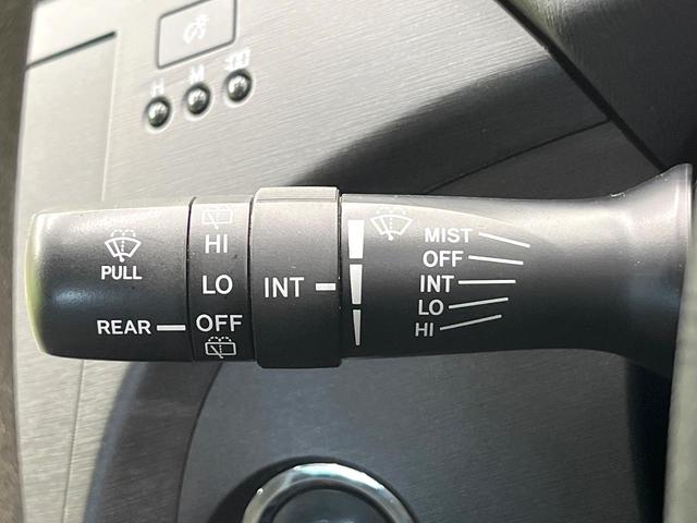 プリウス Ｓ　純正ナビ　バックカメラ　オートエアコン　純正１５インチアルミ　電動格納ミラー　スマートキー　ヘッドライトレベライザー　盗難防止装置　ＥＴＣ（53枚目）