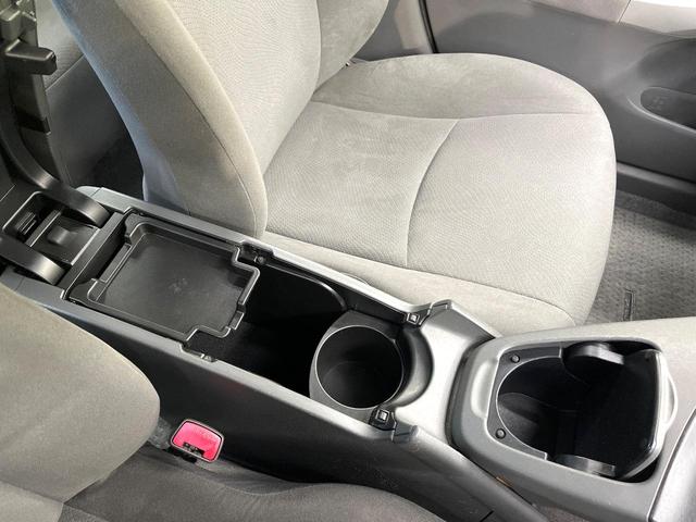 プリウス Ｓ　純正ナビ　バックカメラ　オートエアコン　純正１５インチアルミ　電動格納ミラー　スマートキー　ヘッドライトレベライザー　盗難防止装置　ＥＴＣ（60枚目）