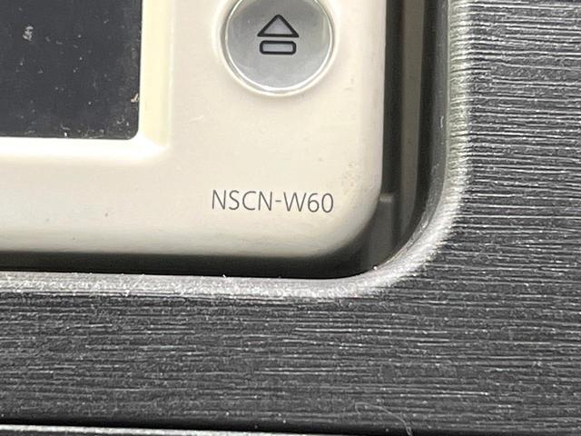 プリウス Ｓ　純正ナビ　バックカメラ　オートエアコン　純正１５インチアルミ　電動格納ミラー　スマートキー　ヘッドライトレベライザー　盗難防止装置　ＥＴＣ（64枚目）