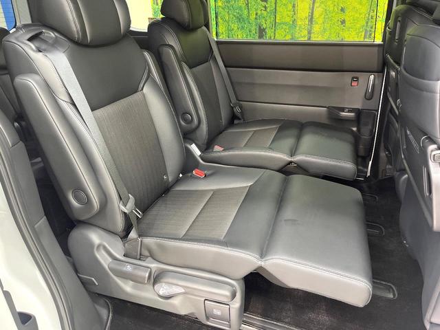 ステップワゴン ｅ：ＨＥＶスパーダ　純正１１．４型ナビ　バックカメラ　ホンダセンシング　両側電動ドア　レーダークルーズコントロール　ＥＴＣ　シートヒーター　オートエアコン　パワーバックドア　スマートキー　電動格納ミラー　ハーフレザー（9枚目）