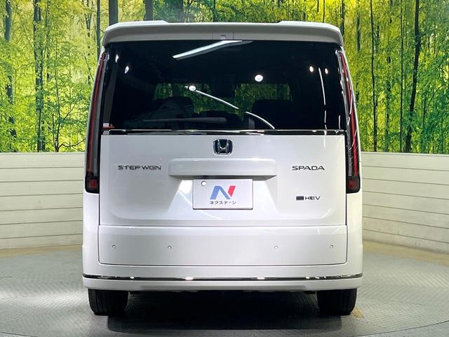 ステップワゴン ｅ：ＨＥＶスパーダ　純正１１．４型ナビ　バックカメラ　ホンダセンシング　両側電動ドア　レーダークルーズコントロール　ＥＴＣ　シートヒーター　オートエアコン　パワーバックドア　スマートキー　電動格納ミラー　ハーフレザー（16枚目）