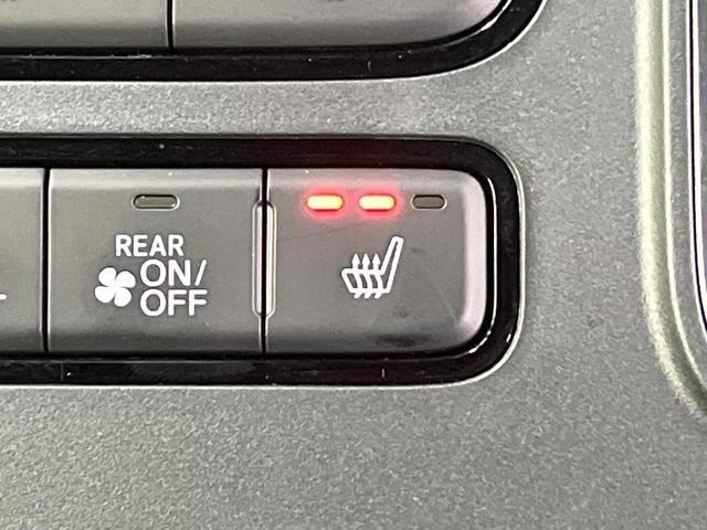 ステップワゴン ｅ：ＨＥＶスパーダ　純正１１．４型ナビ　バックカメラ　ホンダセンシング　両側電動ドア　レーダークルーズコントロール　ＥＴＣ　シートヒーター　オートエアコン　パワーバックドア　スマートキー　電動格納ミラー　ハーフレザー（35枚目）