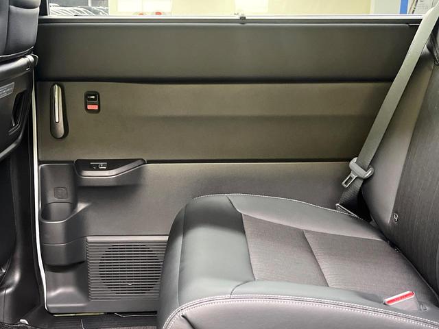 ステップワゴン ｅ：ＨＥＶスパーダ　純正１１．４型ナビ　バックカメラ　ホンダセンシング　両側電動ドア　レーダークルーズコントロール　ＥＴＣ　シートヒーター　オートエアコン　パワーバックドア　スマートキー　電動格納ミラー　ハーフレザー（52枚目）